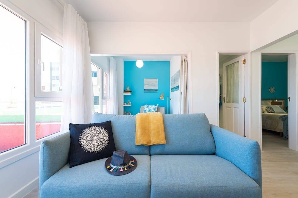 Apartamento entero, Casa Antonia by the beach in Melenara, Telde