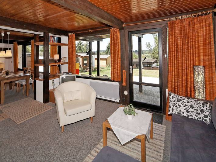 Bungalow für 4 Personen, mit Whirlpool und Terrasse sowie Pool, mit Haustier in Bayern - 3