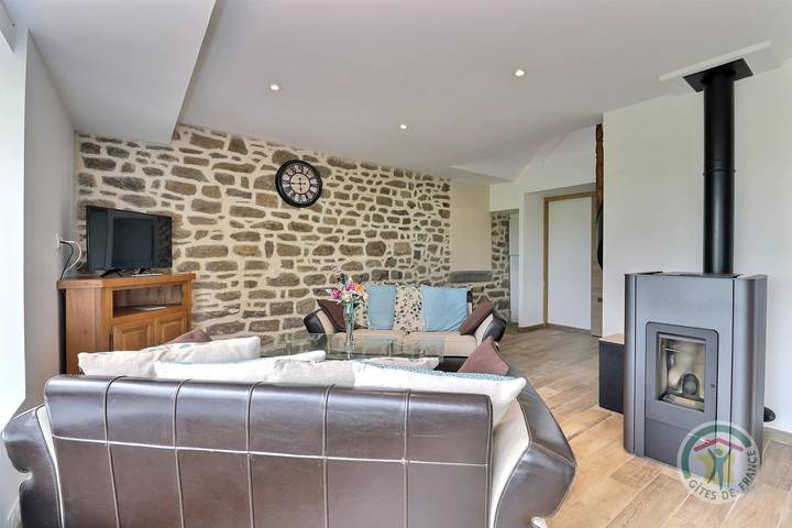 Gîte pour 5 personnes, avec vue ainsi que jardin et terrasse à Saint-Méloir-des-Ondes - 2