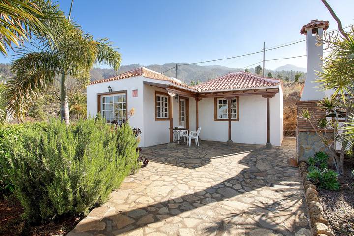 Ferienhaus 'Casita Ariadna' mit Meerblick, privater Terrasse und Wlan in Tijarafe, La Palma Nord