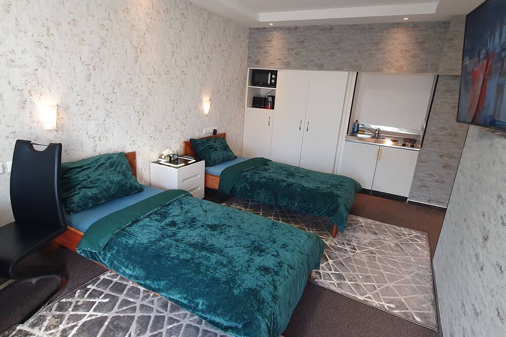 Ganze Wohnung, Nr 11. Complete apartment with separate entrance in the center in Finkenwerder, Hamburg