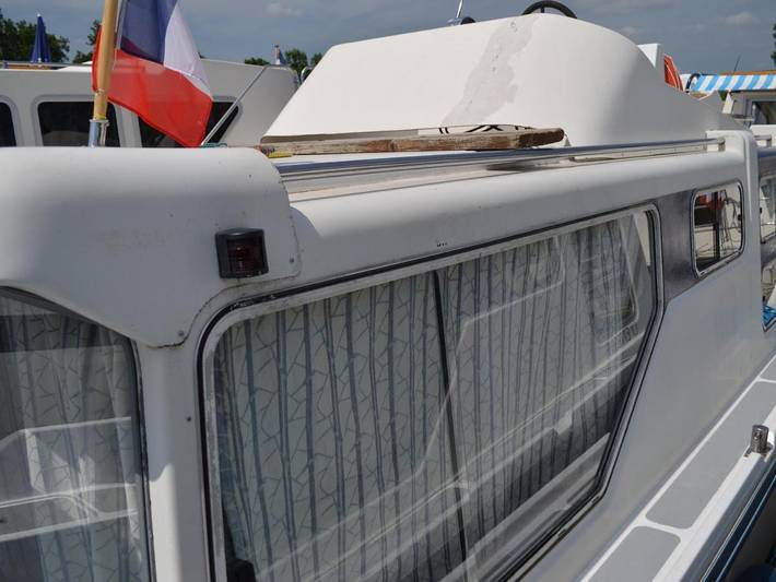 Bateau pour 4 personnes - 1
