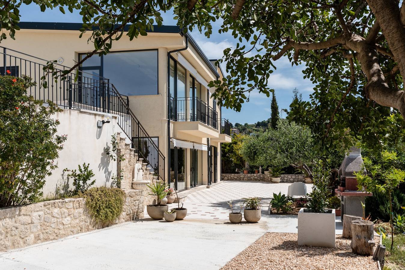 Villa 'Simona Con Giardino' con vista mare, Wi-Fi e aria condizionata in Favara, Provincia di Agrigento