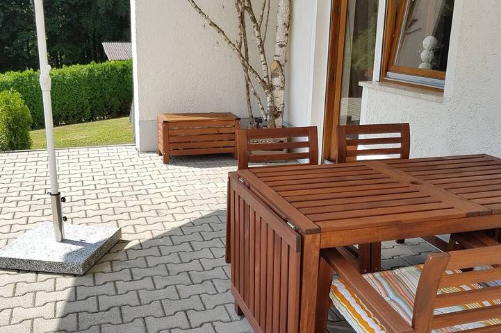 Ferienwohnung für 5 Personen, mit Terrasse und Garten - 1