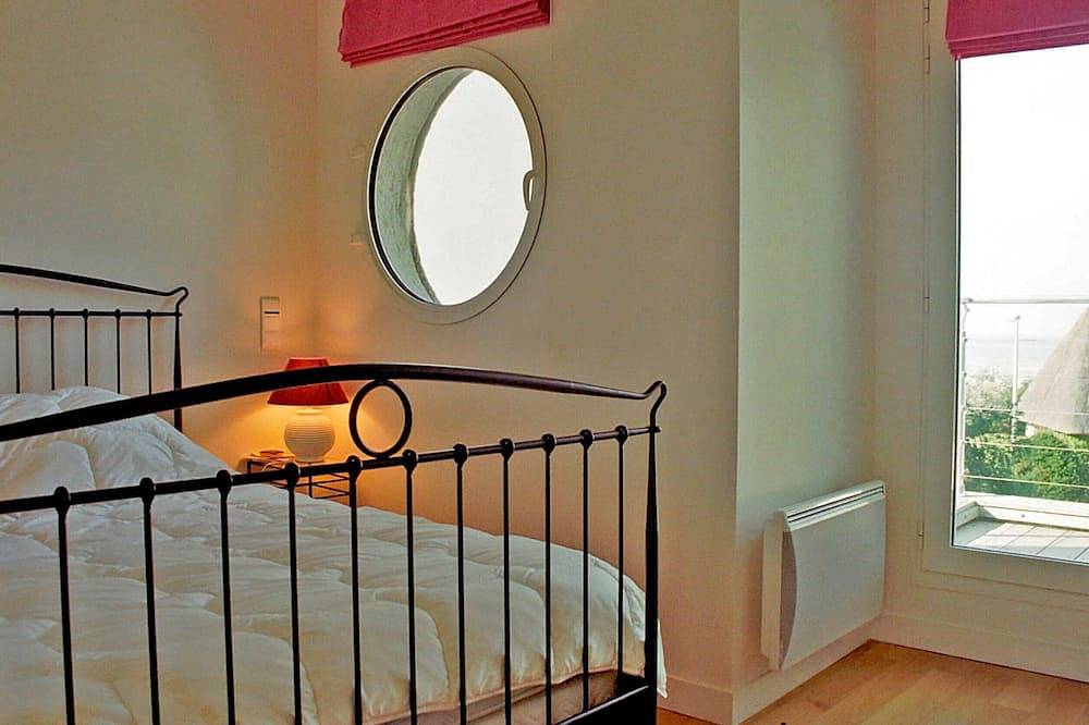 Promo - Contemporary House 100m from the Beach of Bénerville, Deauville, Sea View in Benerville-sur-Mer, Lisieux region