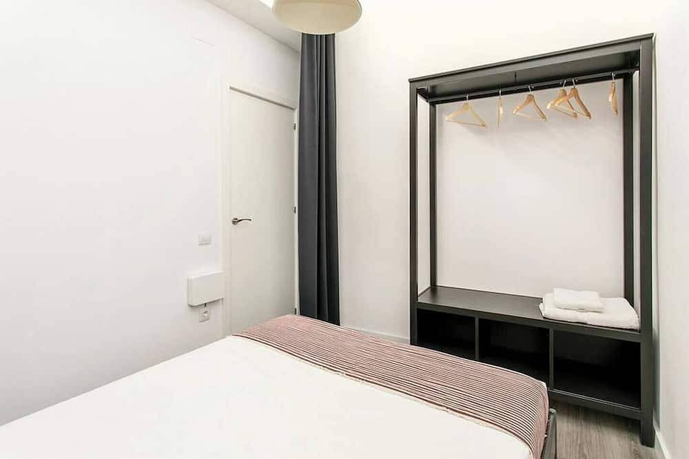 Apartamento entero, Apartamento elegante y lujosamente diseñado en su interior, perfecto para aquellos que buscan lo más refinado de la vida. in Hospitalet de Llobregat, Barcelonés