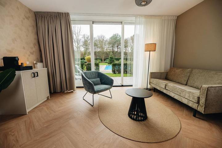 Ferienwohnung für 2 Personen, mit Garten und Pool sowie Sauna und Ausblick, mit Haustier in Renesse - 2