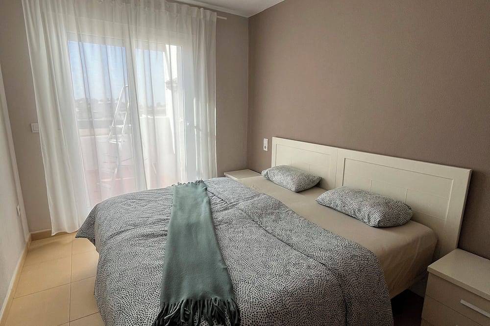 Apartamento entero, Condado de Alhama, Overlooking Jack Nicklaus Alhama Signature Golf Course in Alhama de Murcia, Interior de Murcia