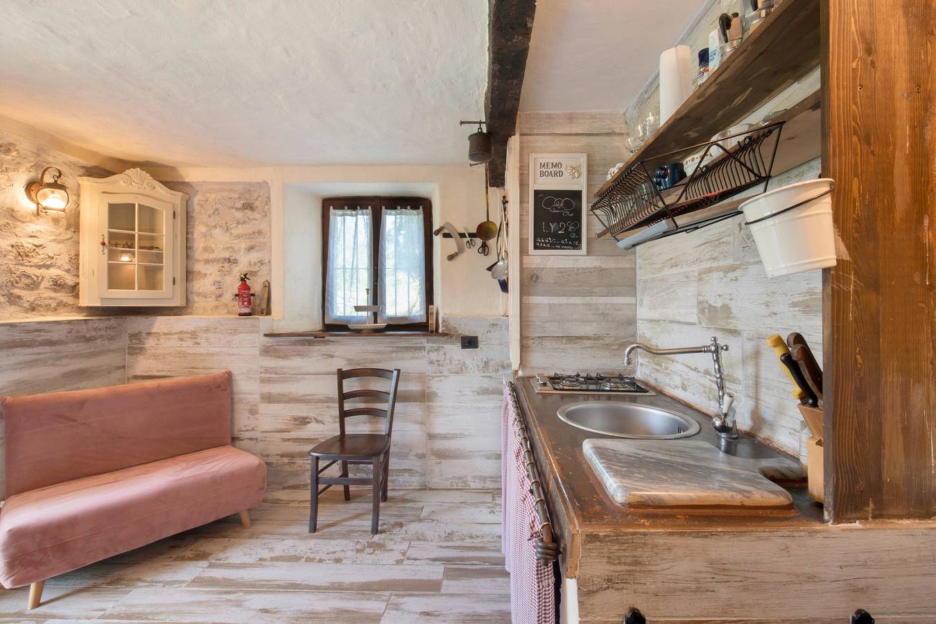 Apartamento entero, Apartamento 'Casale La Selva Cottege Piccolo' con vistas a la montaña, piscina compartida y Wi-Fi in Bene Lario, Provincia de Como