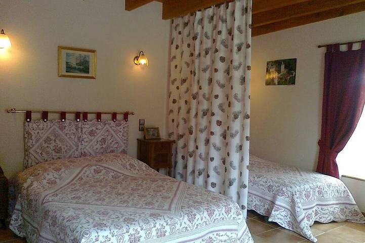 Location de vacances pour 3 personnes à Scorbé-Clairvaux - 3