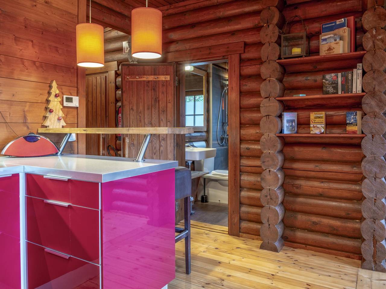 Freistehendes Chalet mit Panoramablick im Wald in Kaisergebirge