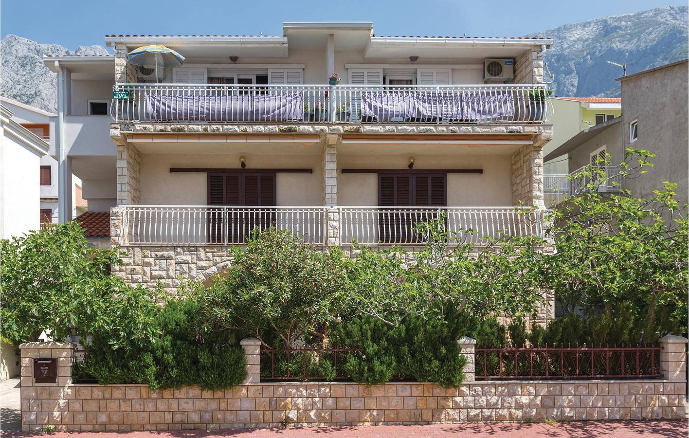 Ganze Ferienwohnung, Ferienwohnung für 2 Personen mit Terrasse in Makarska, Makarska Riviera