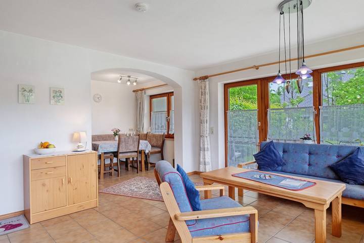 Ganze Wohnung, Ferienwohnung 'Typ B, 70qm' mit Bergblick, privater Terrasse und Wi-Fi in Schluchsee Ort, Schluchsee