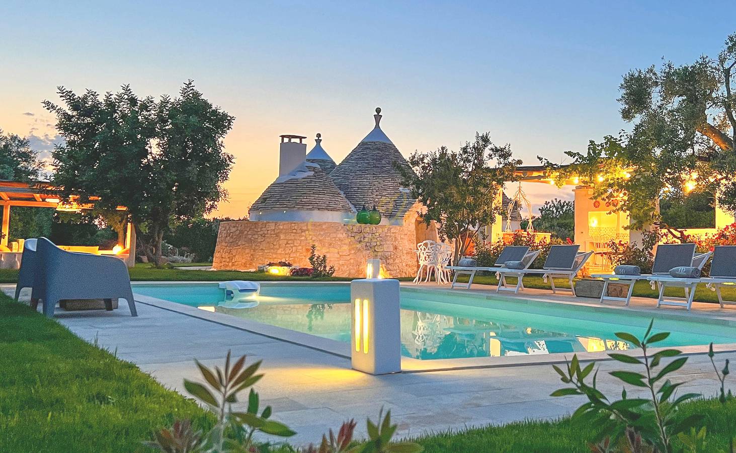 Td Trulli della Rosatella Typical Trulli w/ Pool in Castellana Grotte, Provincia di Bari