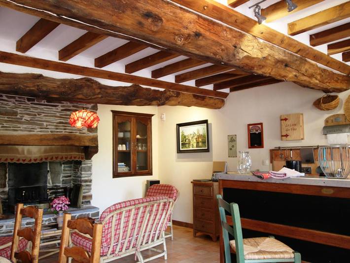 Gîte pour 6 personnes, avec jardin dans Saint-Ébremond-de-Bonfossé - 3