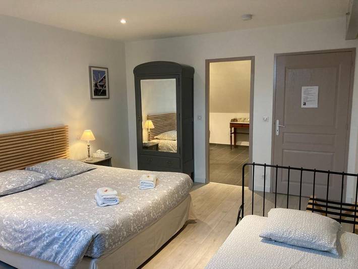 Chambre d’hôte pour 3 personnes, avec Terrasse et Jardin dans Épernay-sous-Gevrey
