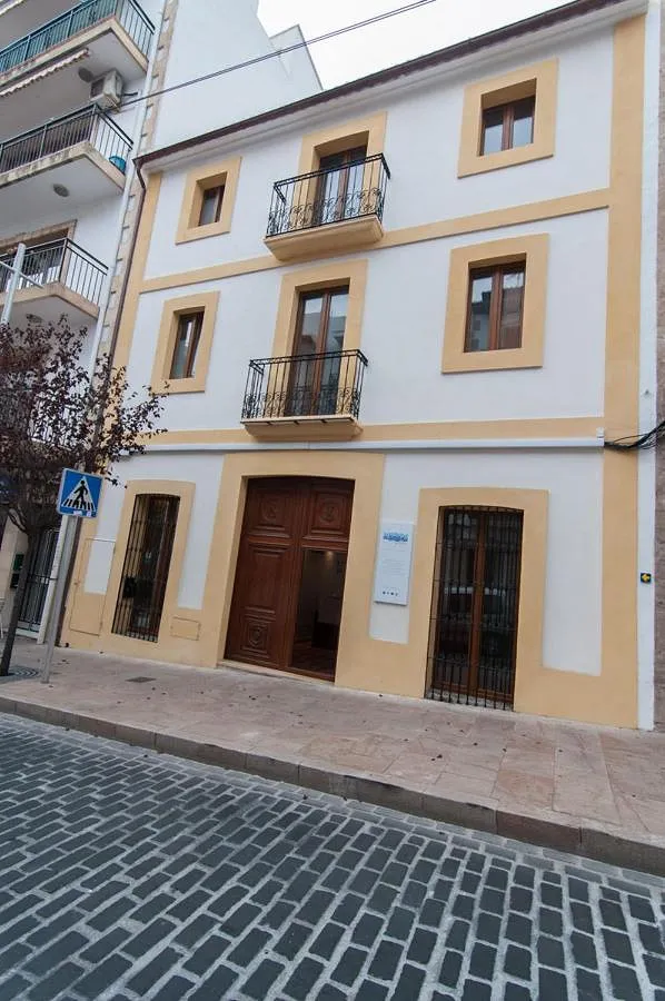 Hostel for 48 people, with view and garden - 1