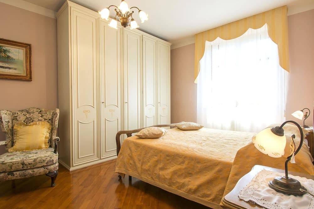 Casa de vacaciones privada con piscina privada, jacuzzi, Wifi, Tv, patio, mascotas permitida in Civitella in Val di Chiana, Chianti