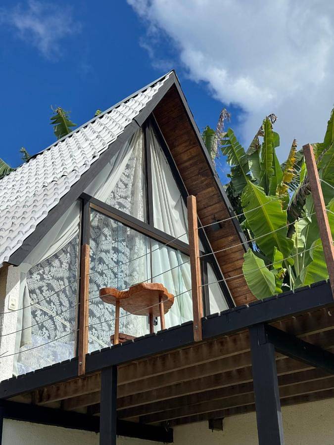 Casas e apartamentos de temporada para 2 pessoas, com balcão e piscina e ainda jacuzzi em Porto de Pedras