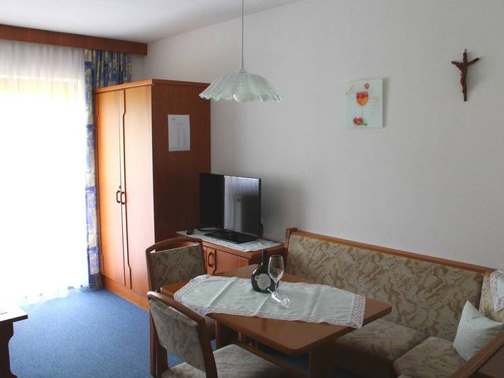 Ferienwohnung für 4 Personen, mit Balkon und Garten sowie Ausblick in Nauders - 4