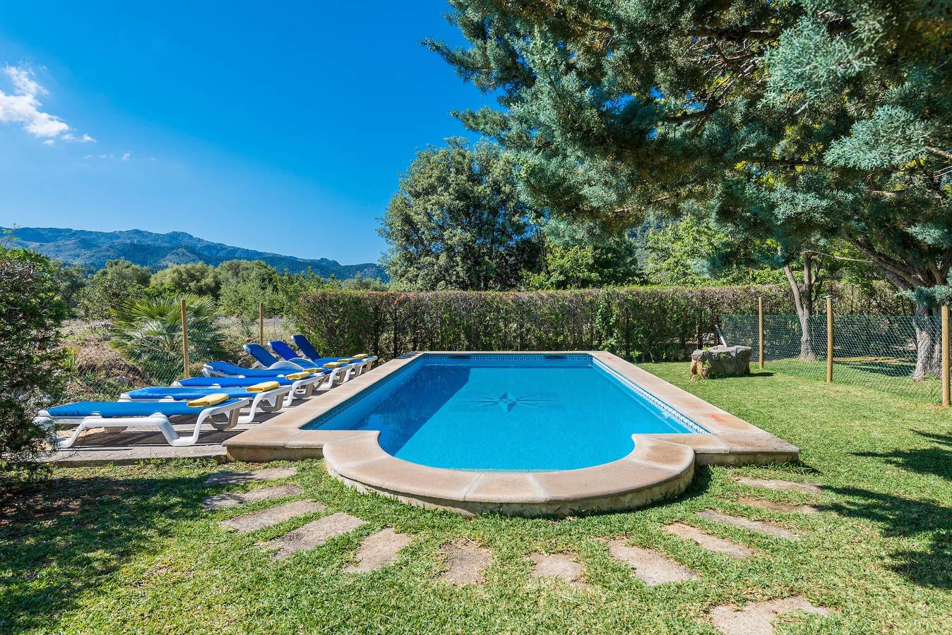 Finca in idyllischer Lage mit Terrasse, Pool und Wlan in Vall de Colonya, Pollença