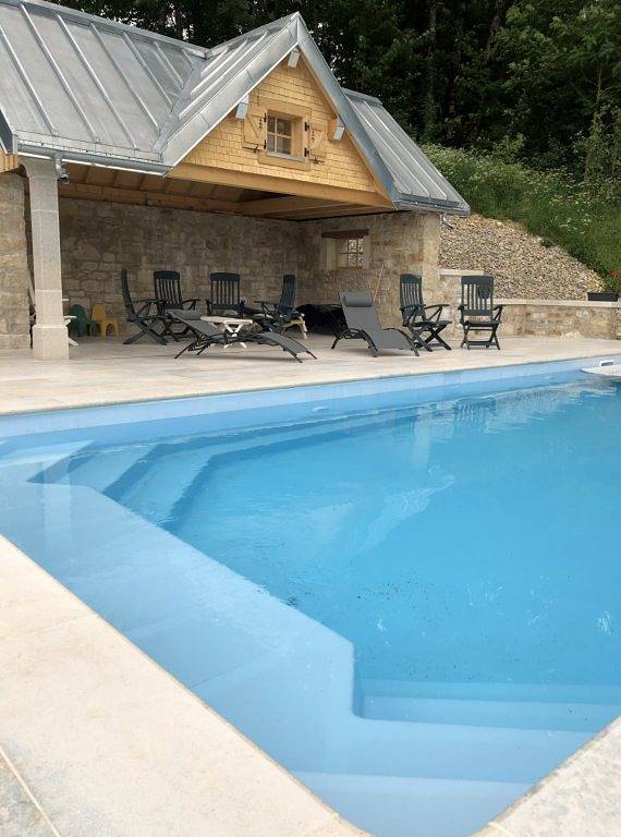 Gîte pour 6 personnes, avec Jardin et Piscine
