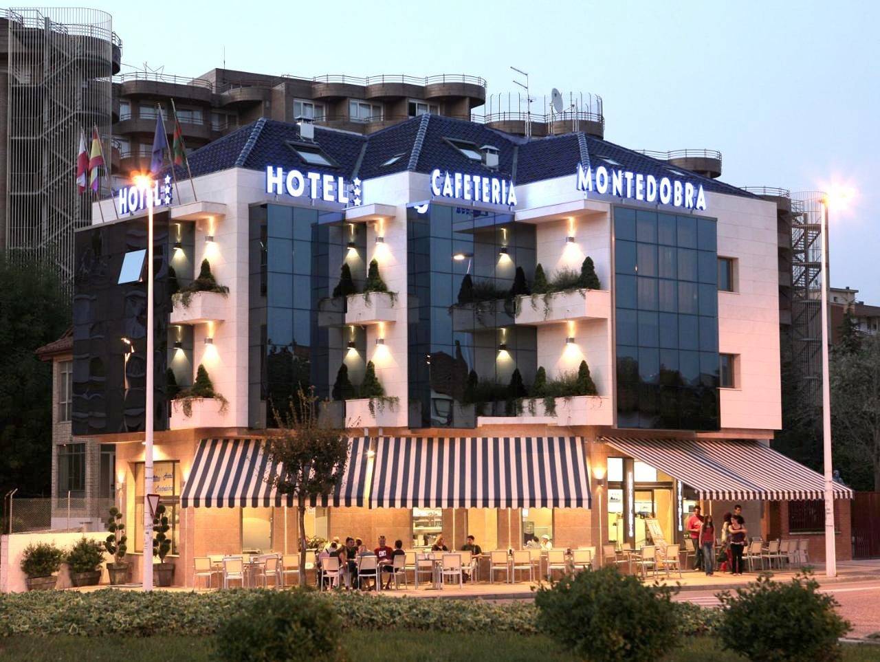 Hotel Montedobra in Torrelavega, Costa de Cantabria