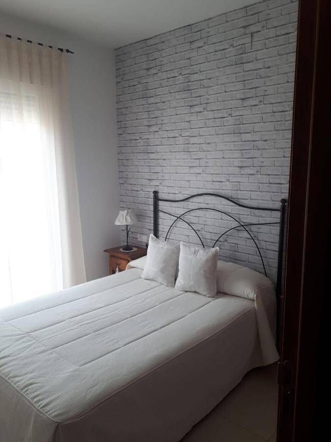 Casa rural para 9 personas, con Balcón y Terraza además de Jardín y Vistas en Ruidera - 3