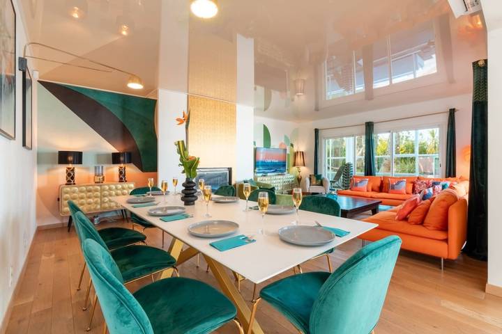 Villa pour 16 personnes, avec piscine ainsi que jardin et jacuzzi, adapté aux familles à Agde - 4