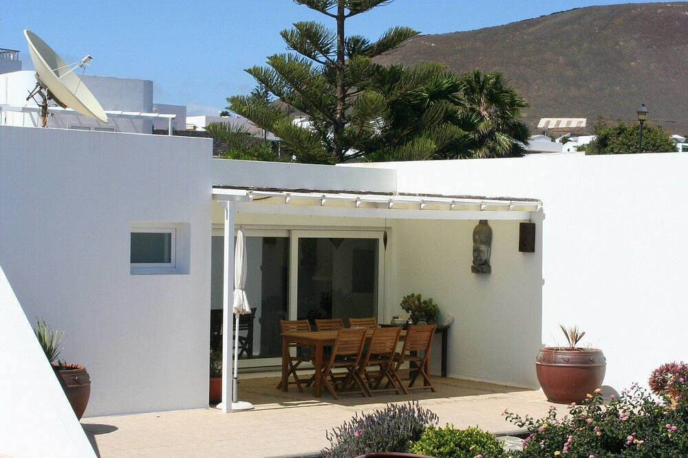 Villa Essence: una villa rural única en Conil, Lanzarote in Conil, Tías