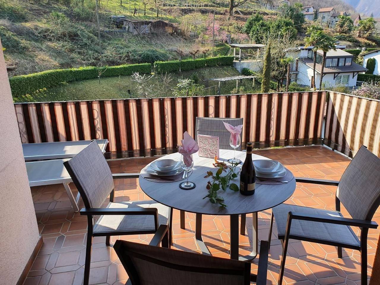 Ganze Wohnung, Aranciarosa in Gambarogno, Lago Maggiore (Schweiz)