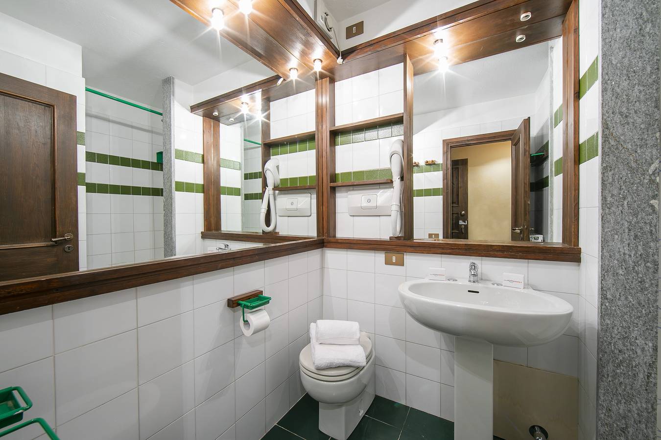 Apartamento entero, Grange Hike & Ski - 10C sestriere in Sauze di Cesana, Via Lattea