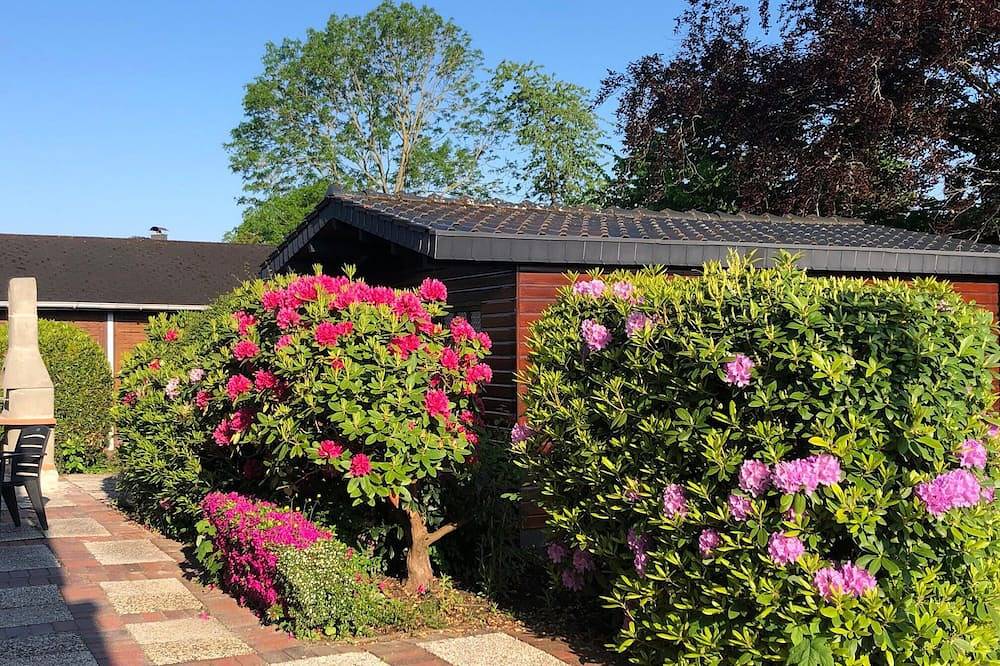 Entire apartment, Burhave * great time out for the whole family up to 7 p * dogs * pool * sauna in Burhave, Butjadingen