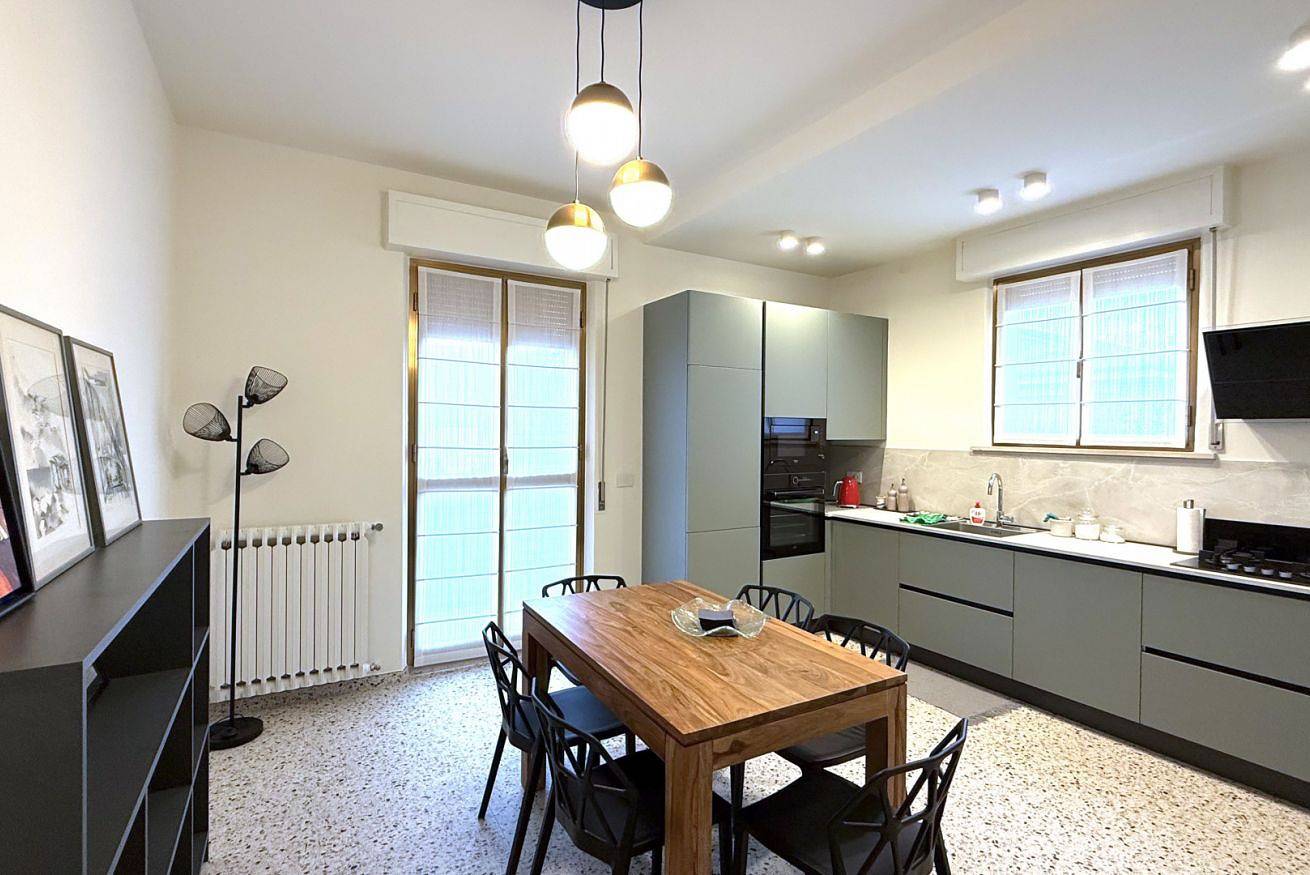 Apartamento entero, Se201 - Senigallia, spacious three-room apartment with air conditioning and Wi-Fi in Senigallia, Senigallia (Municipality)