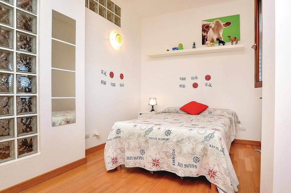 Splendida casa con 4 camere da letto a Terrasini in Citta del Mare, Terrasini