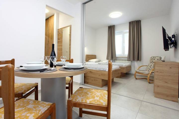 Ferienwohnung für 4 Personen, mit Garten und Terrasse sowie Ausblick in Portoroz - 3