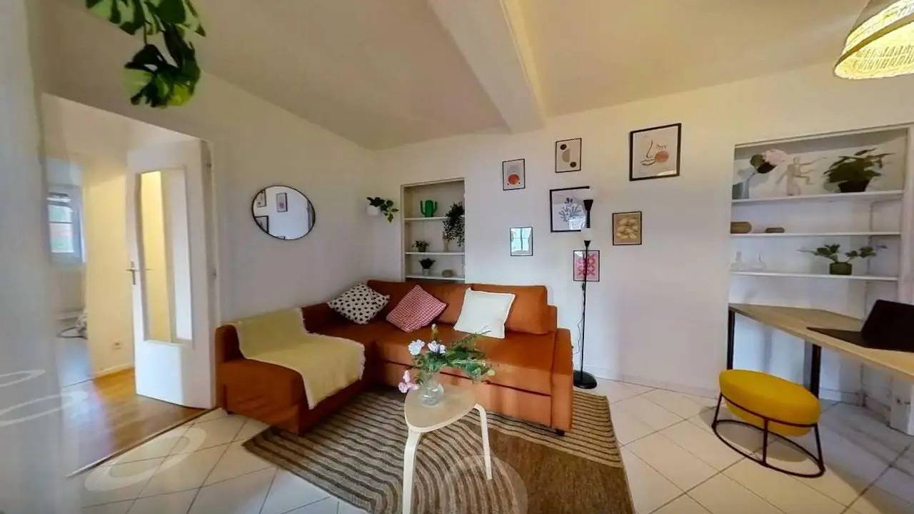 Ganze Ferienwohnung, Ferienwohnung für 1 Personen (87 m²) in Lyon in Lyon, Lyon und Umgebung