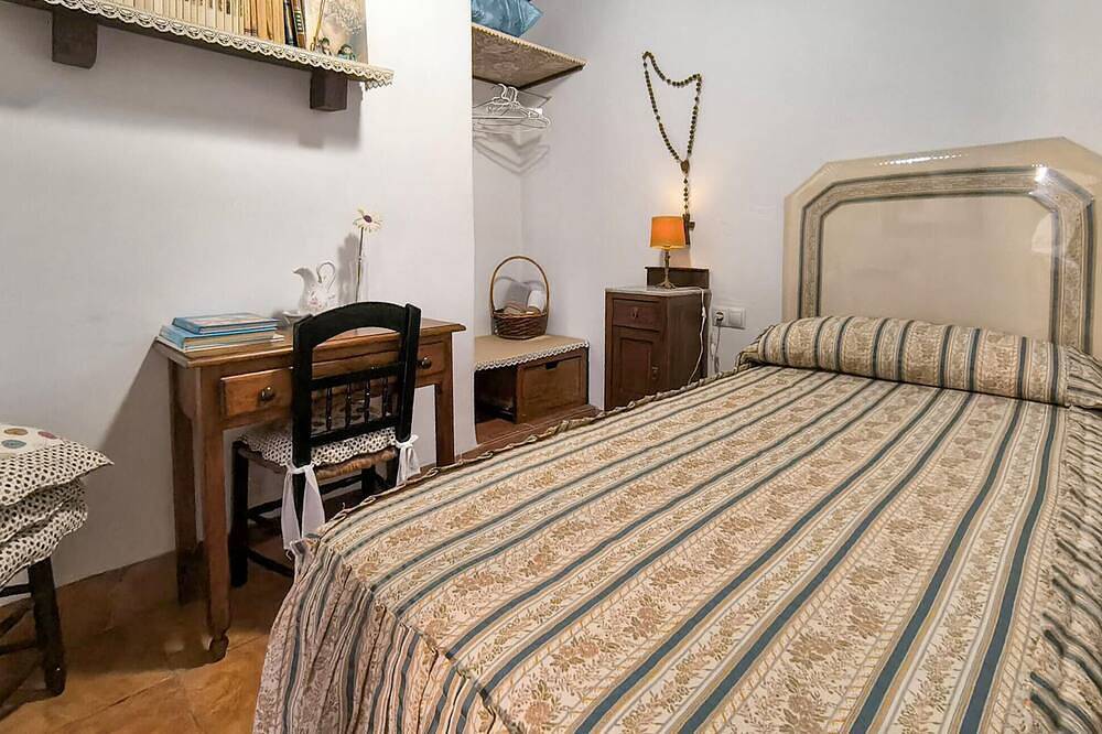 5 bedroom stunning home in Gerena in Gerena, Sevilla Provinz