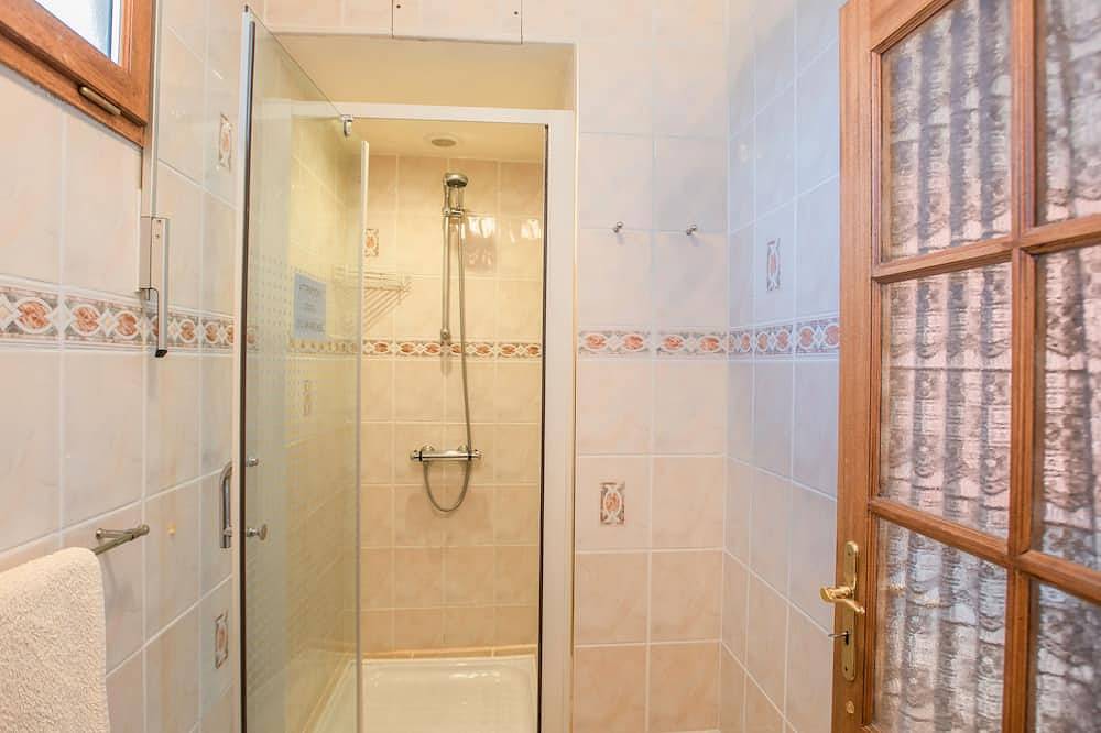 Alter charmanter Wachturm mit privatem Pool in Roquecor, Quercy