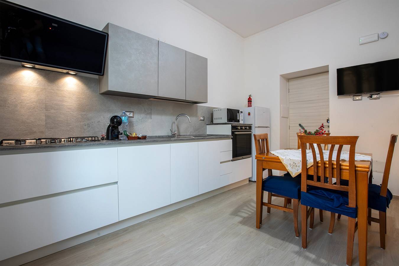Appartement entier, Appartement 'Illy House' avec Wi-Fi et Climatisation in Alghero, Province de Sassari