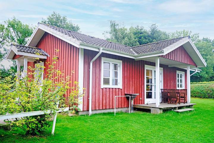 Ferienhaus für 5 Personen, mit Terrasse und Garten in Esgrus