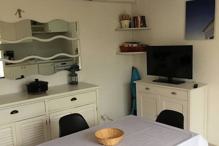 Ferienhaus für 4 Personen, mit Terrasse und Garten in Gruissan