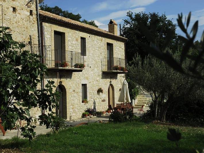 Agriturismo per 5 persone, con Balcone e Giardino in Provincia di Campobasso