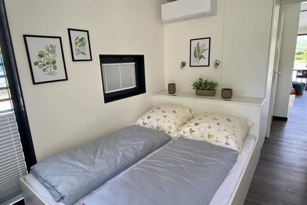 Ganze Wohnung, Hausboot für 5 Gäste mit 45m² in Höxter (246730) in Höxter, Kreis Höxter