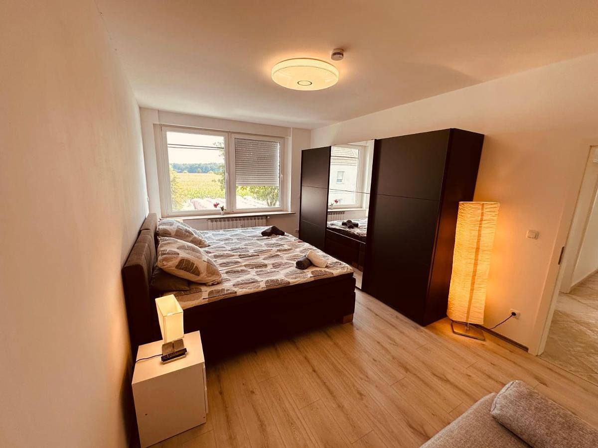 Ganze Wohnung, Zur schönen Aussicht I 150 I Whirlpool I Dachterrasse in Dortmund, Ruhrgebiet