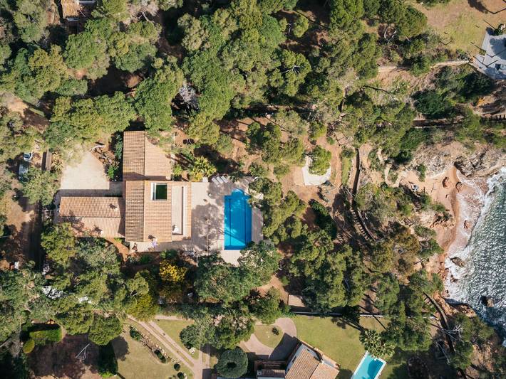Villa für 10 Personen, mit Whirlpool und Terrasse sowie Garten an der Costa Brava - 4