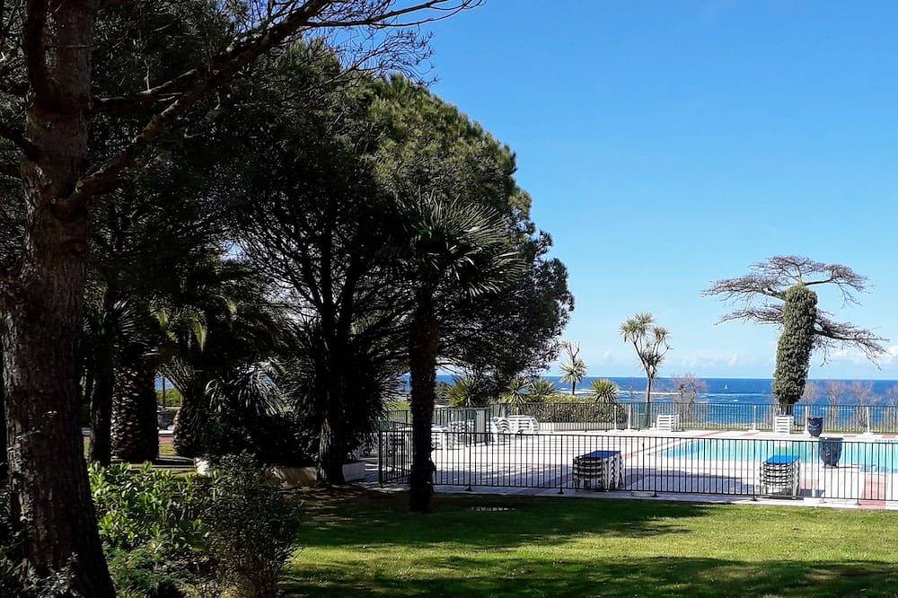 Entire apartment, T beautiful app-corniche Basque, 300 m'Ocean, equipment. complete, Urrugne, Hendaye in Urrugne, Bayonne region