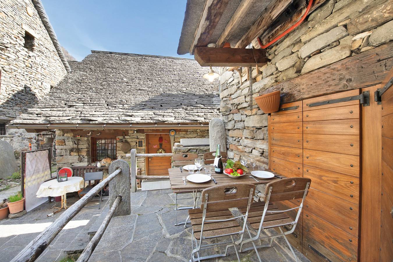 Rustico al forno Sonogno in Sonogno, Alpes Ticineses y del Verbano