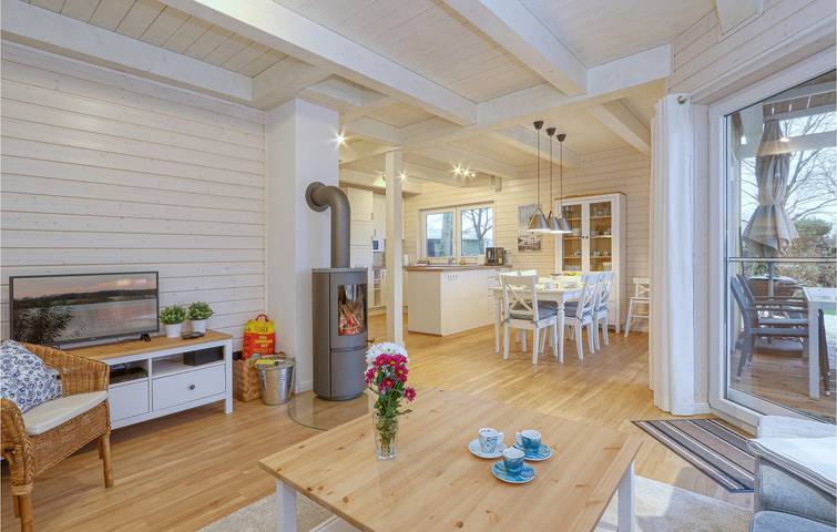 97qm Miete mit Terrasse, Parkplatz & Internet, 1km zum Strand in Krems II, Kreis Segeberg