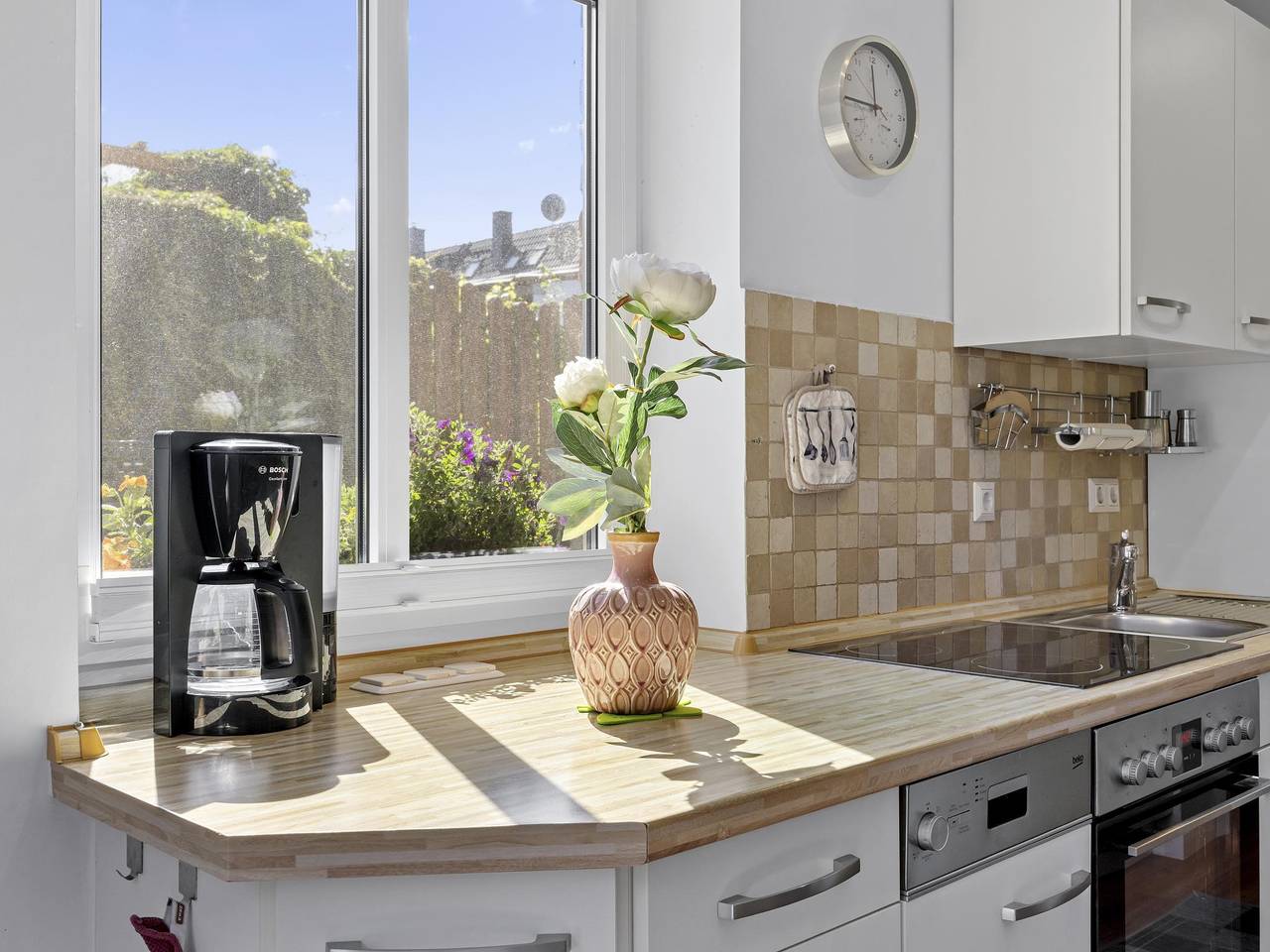 Ganze Wohnung, Strandnahe Ferienwohnung mit Terrasse und Garten in Hohenkirchen, Nordwestmecklenburg (Wismar und Umgebung)